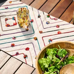 Aamaal Sari Table Runner