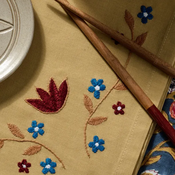 Aamani Floral Embroidered Napkin