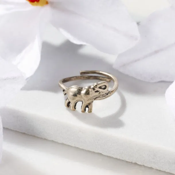 Amauta Metal Elephant Ring