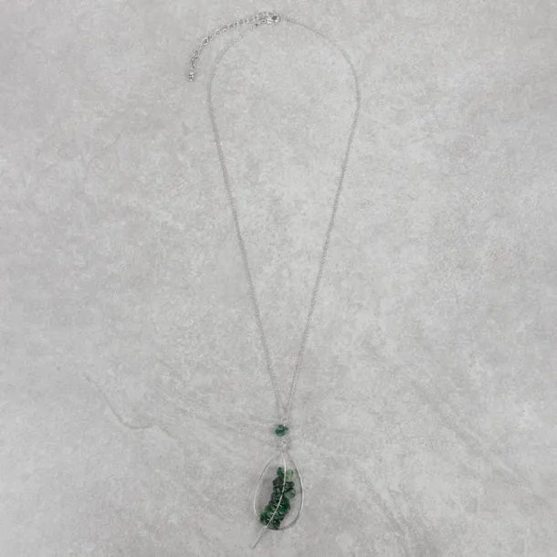 Athira Pendant Necklace