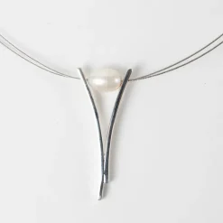 Ati Pearl Plunging V Silver Pendant Necklace