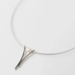 Ati Pearl Plunging V Silver Pendant Necklace
