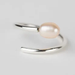 Ati Pearl Swirl Silver Ring