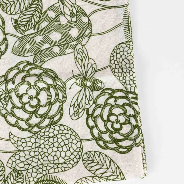 Bountiful Bee Tablecloth