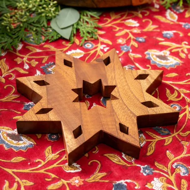 Guiding Star Tun Wood Trivet