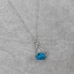 Isai Pendant Necklace