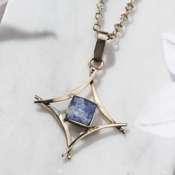 Kikin Sodalite Necklace