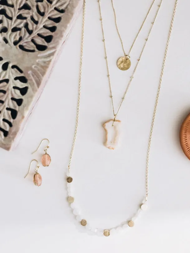 Natural Layers Necklace