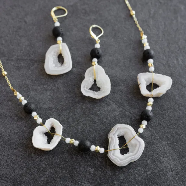 Parvati Druzy Stone Drop Earrings