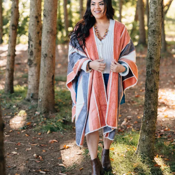 Quito Reversible Poncho