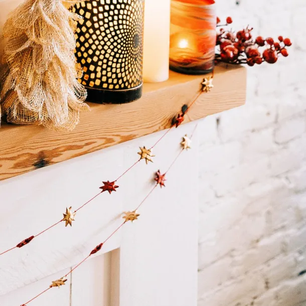 Red & Gold Palm Star Garland