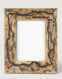 Roots Motif Frame