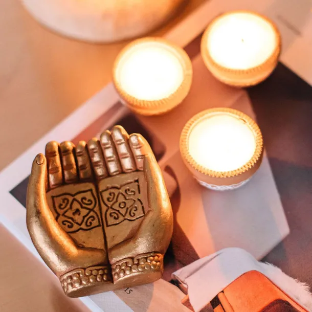 Sharing Light Candleholder