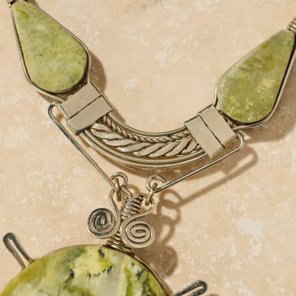 Waca Serpentine Stone Necklace